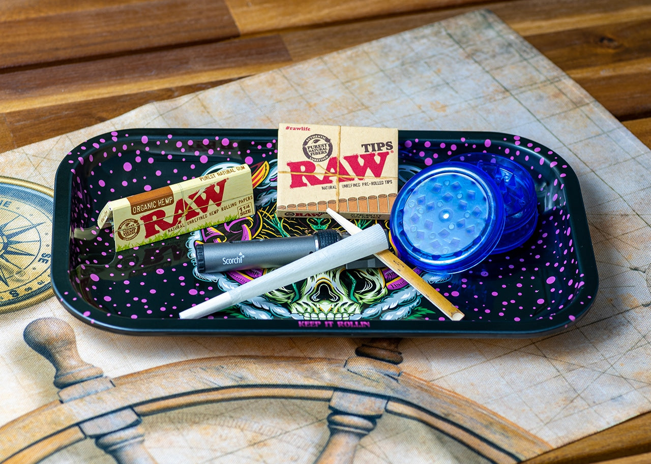 Alien Space Farmer Rolling Tray image 6