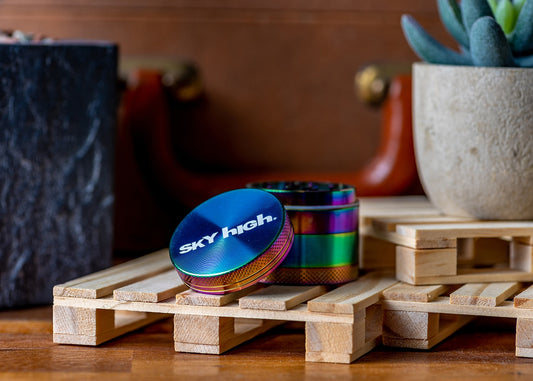 Sky High 4-Piece Aluminum Grinder - Comet Chroma image 1