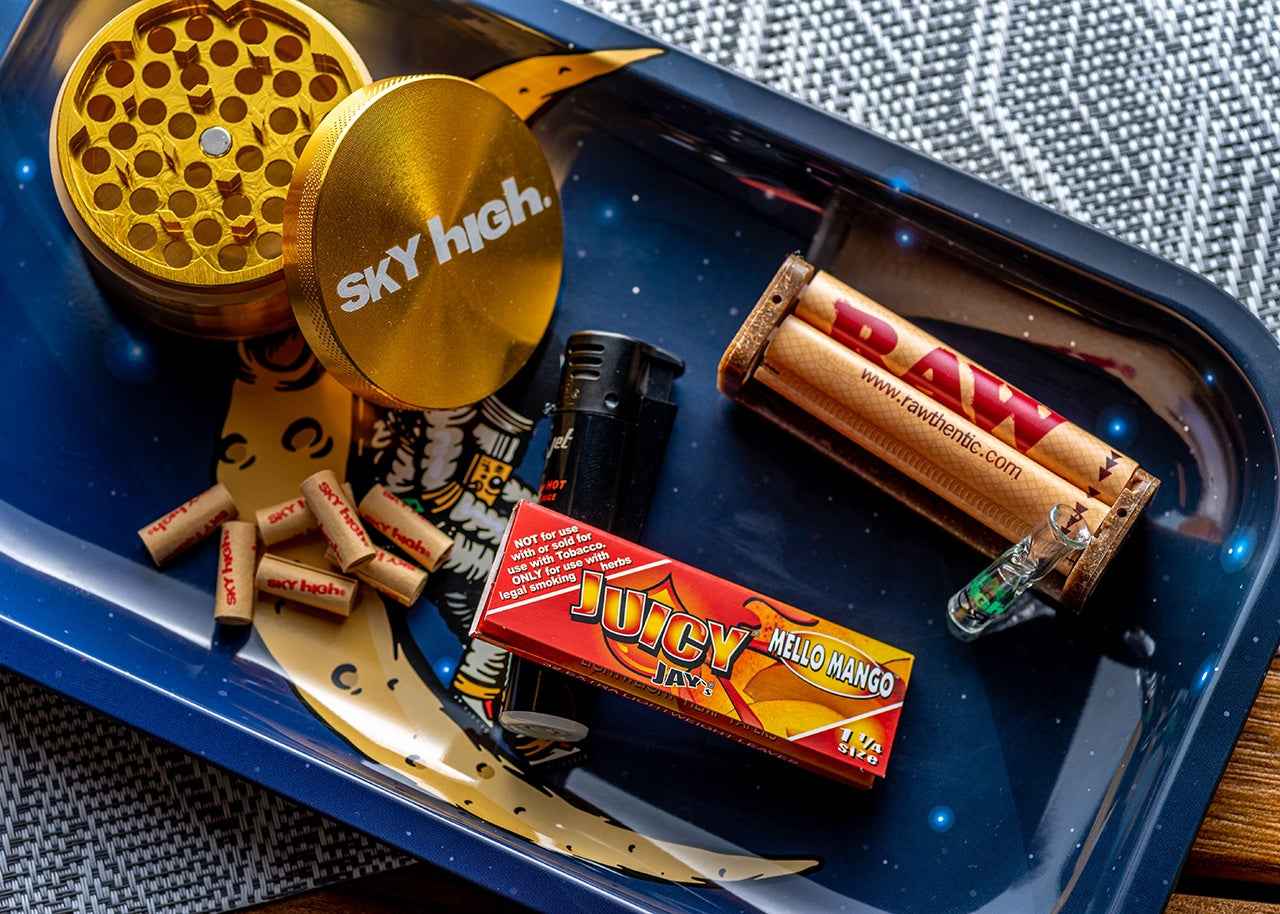 Juicy Jay's Rolling Papers - Mello Mango - 1 1/4"