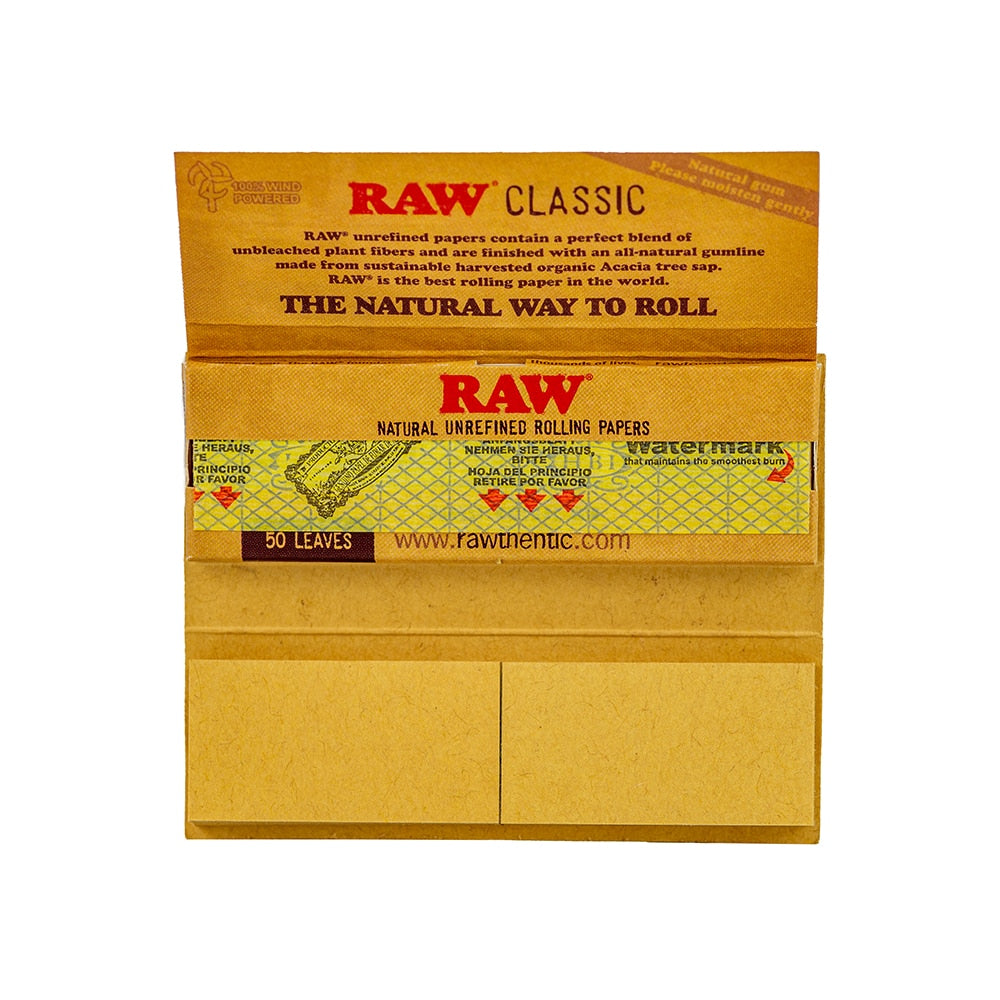 RAW Classic Connoisseur Rolling Papers with Tips - 1 1/4" image 2