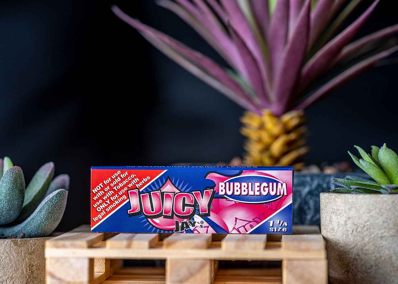 Juicy Jay's Rolling Papers - Bubble Gum - 1 1/4"