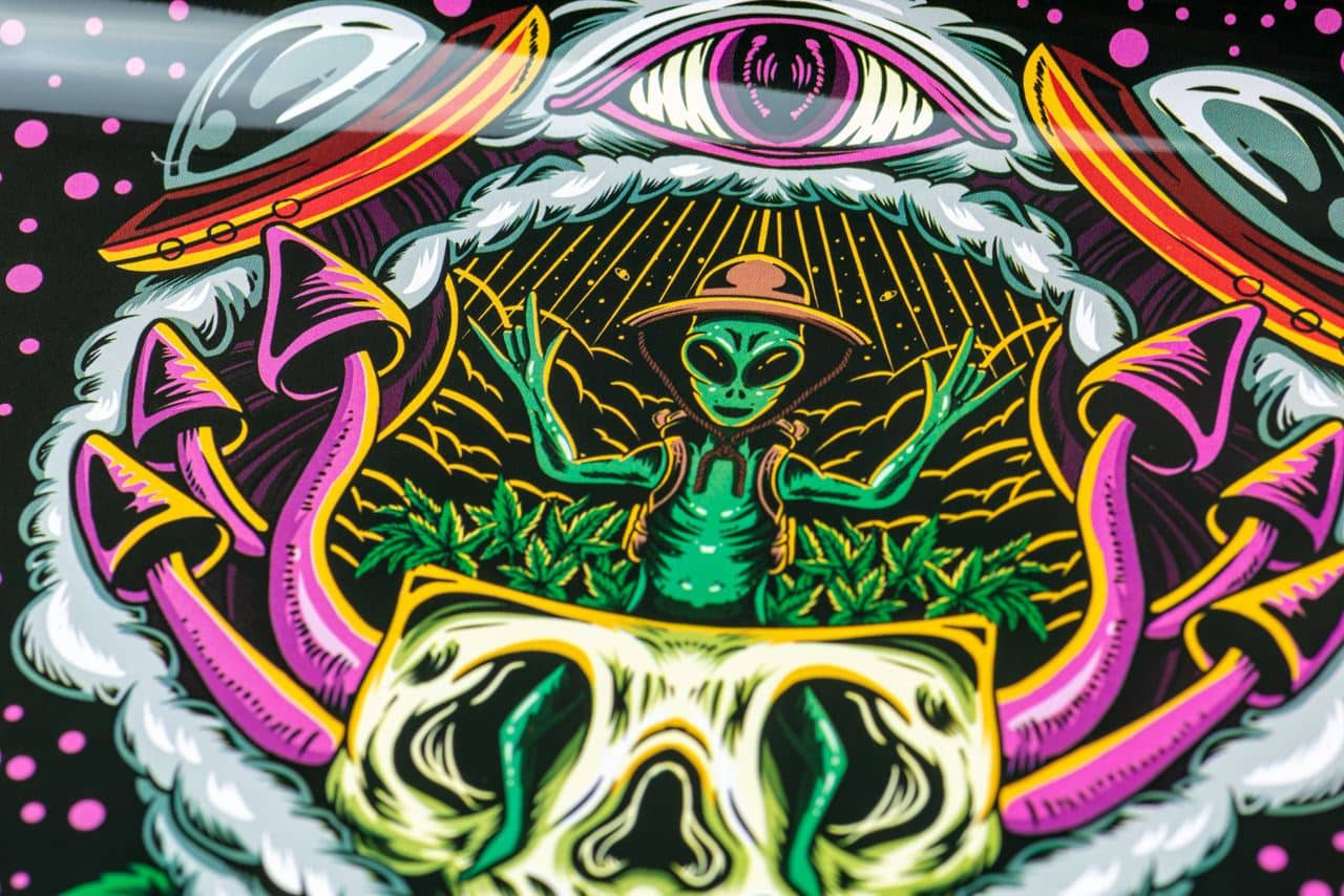Alien Space Farmer Rolling Tray image 4