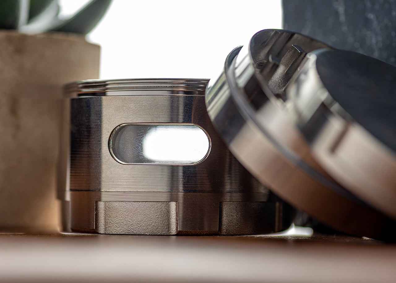 Oval Windowed 4-Piece Grinder - 63mm