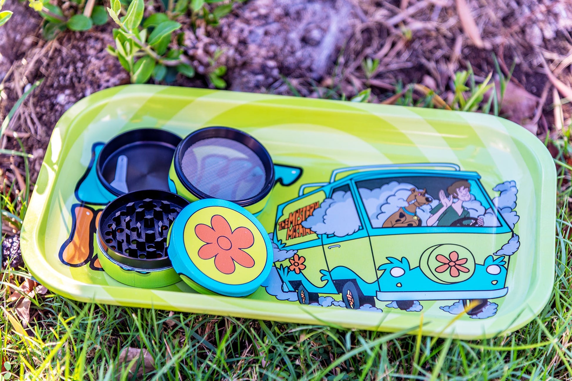 Puff Plate "Light It Up " Scooby | Matching Tray &amp; Grinder Set image 4