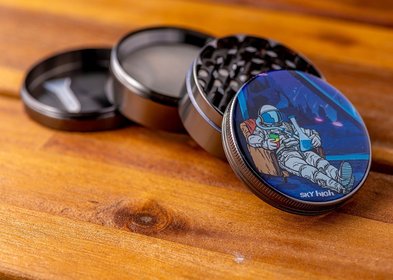 Sky High 4-Piece Herb Grinder - Astronaut image 2