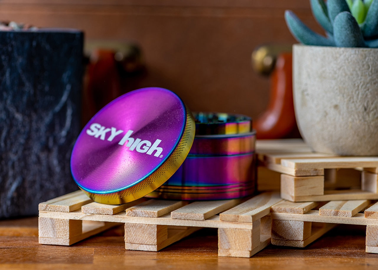 Sky High 4-Piece Aluminum Grinder - Comet Chroma image 4