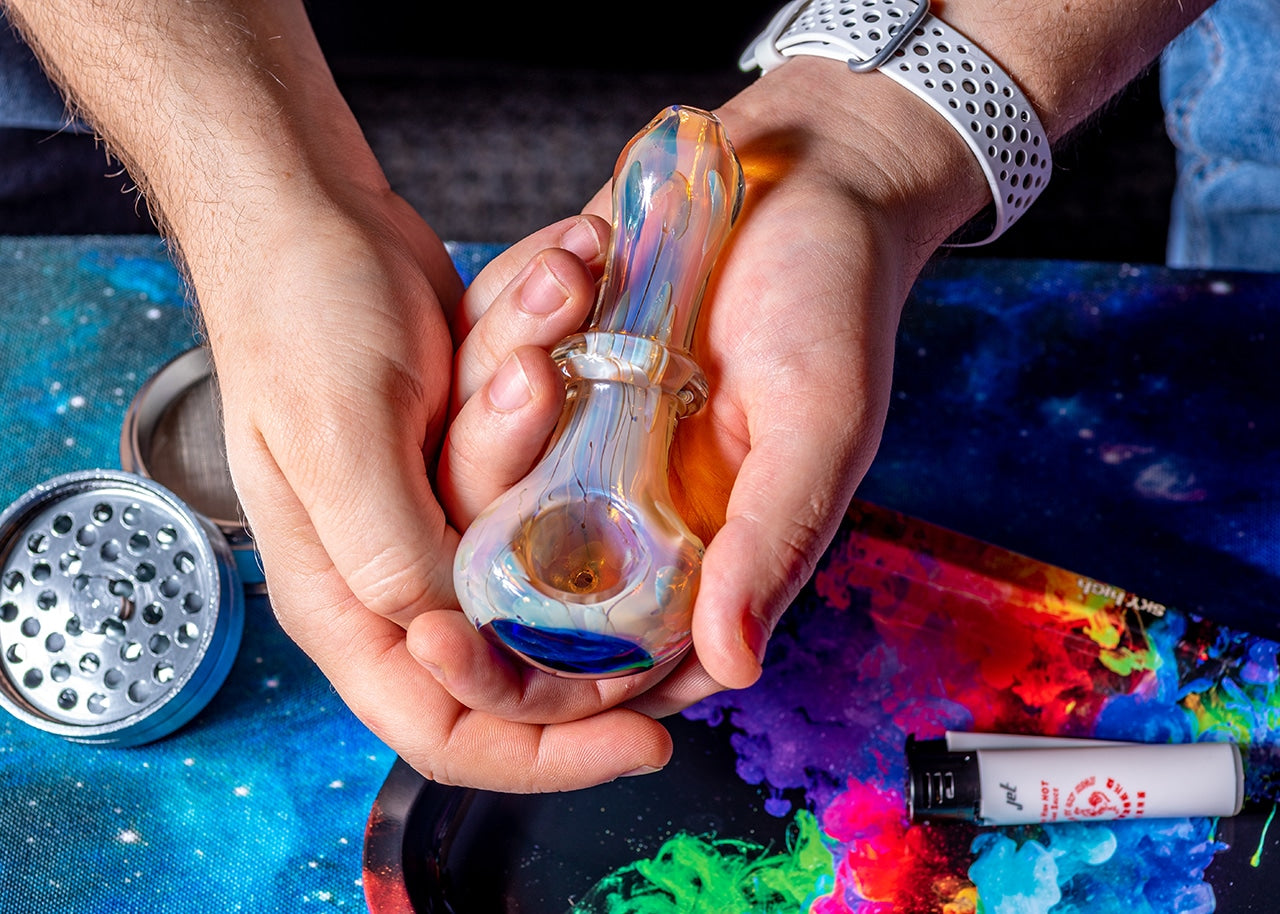 4.5" Gold Fumed Stickered Ring & Dotted Spoon Pipe image 5