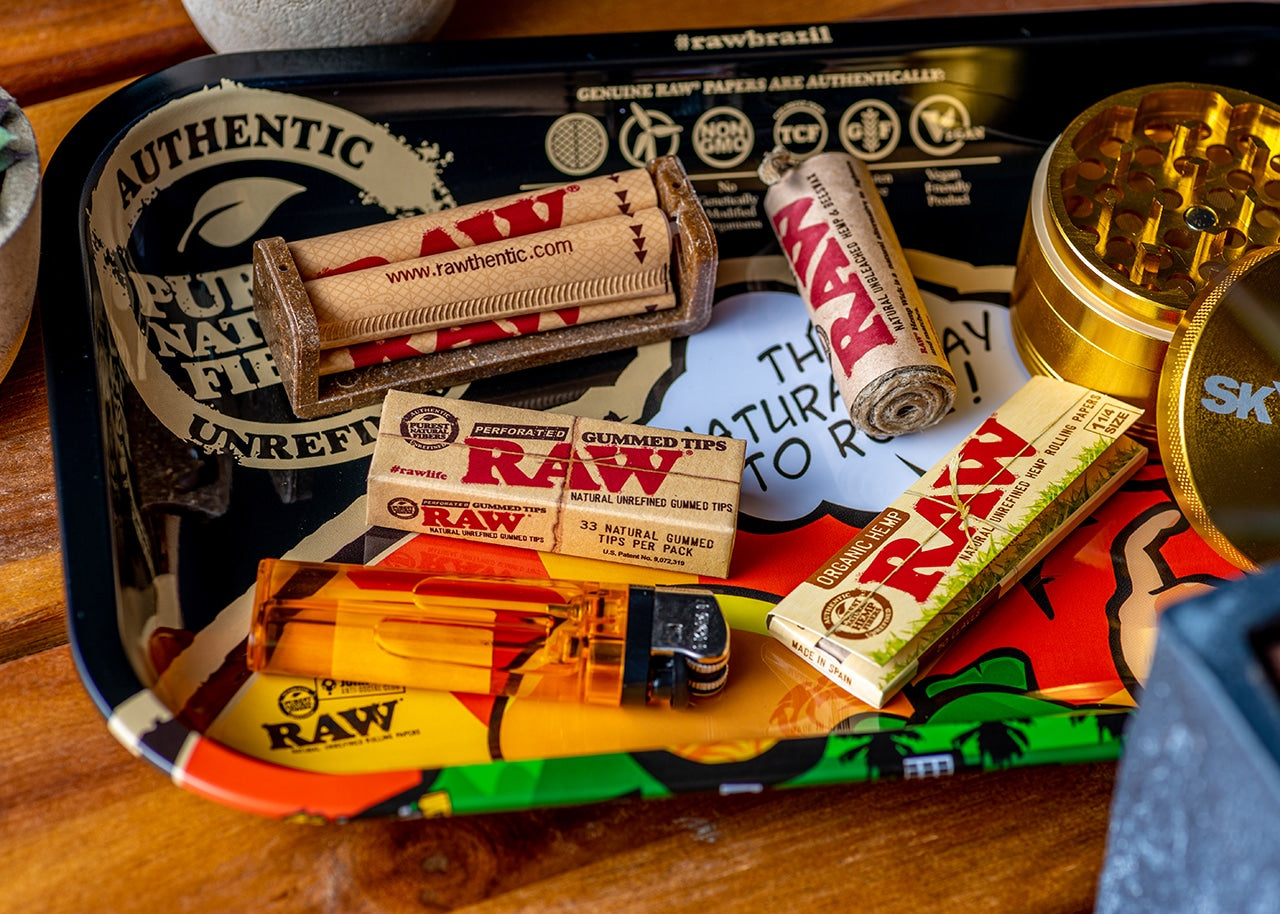 RAW Perforated Gummed Tips image 3