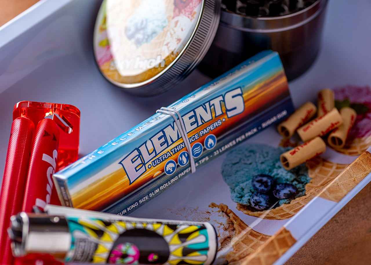 Elements Connoisseur Rolling Papers w/ Tips - King Size