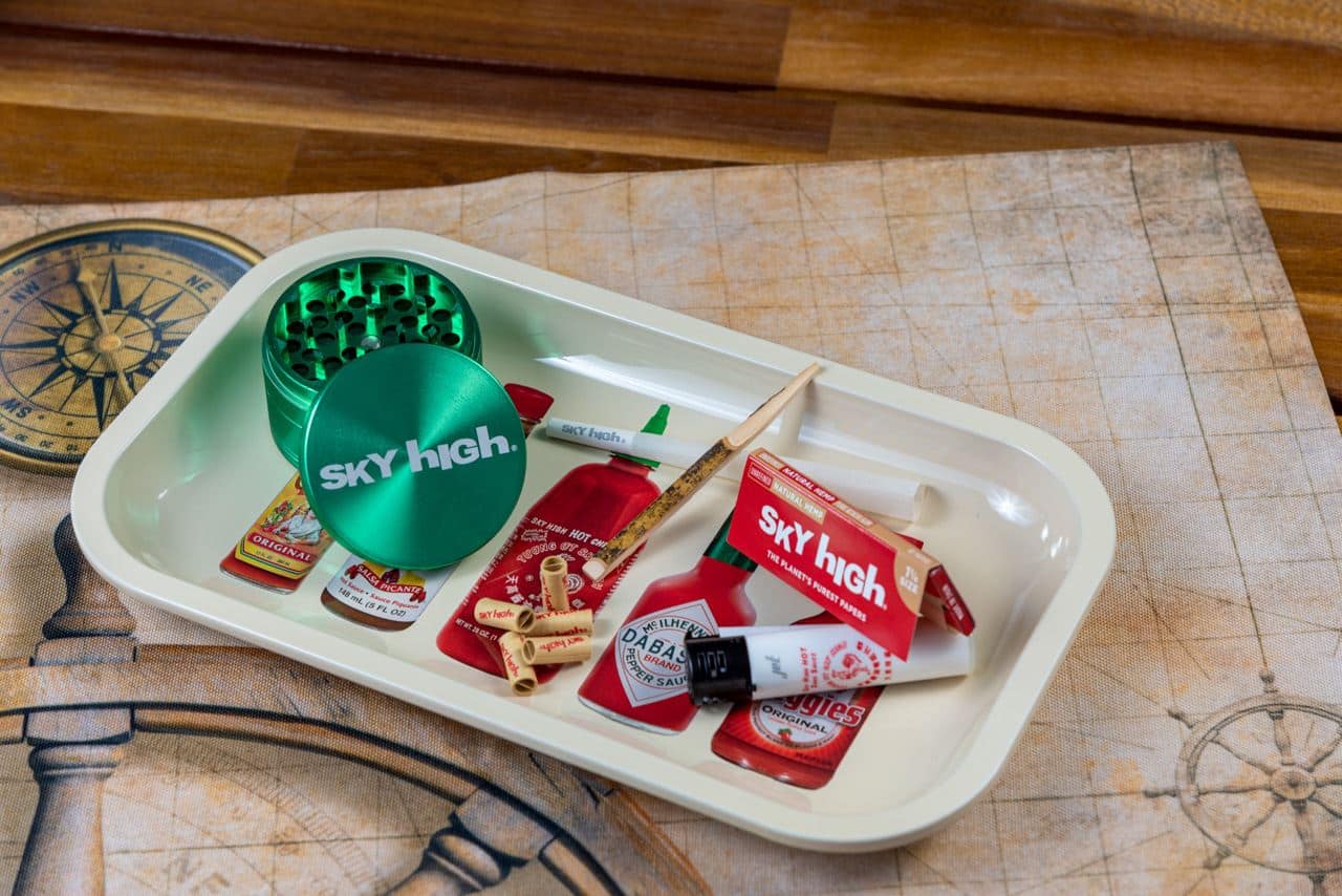 Sky High Rolling Tray - Hot Sauce image 5
