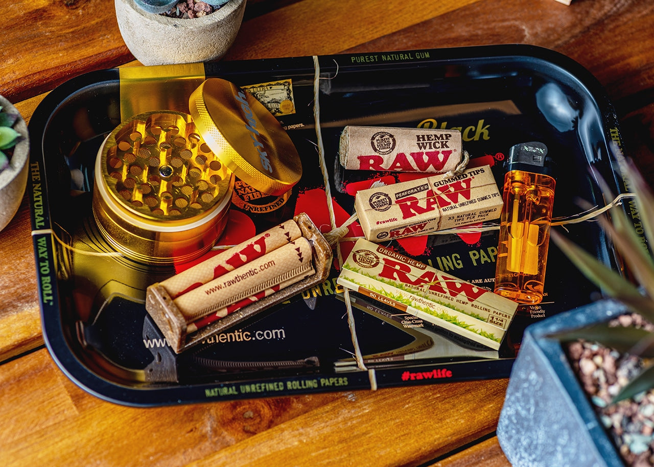 RAW Rolling Tray - Classic Black image 2